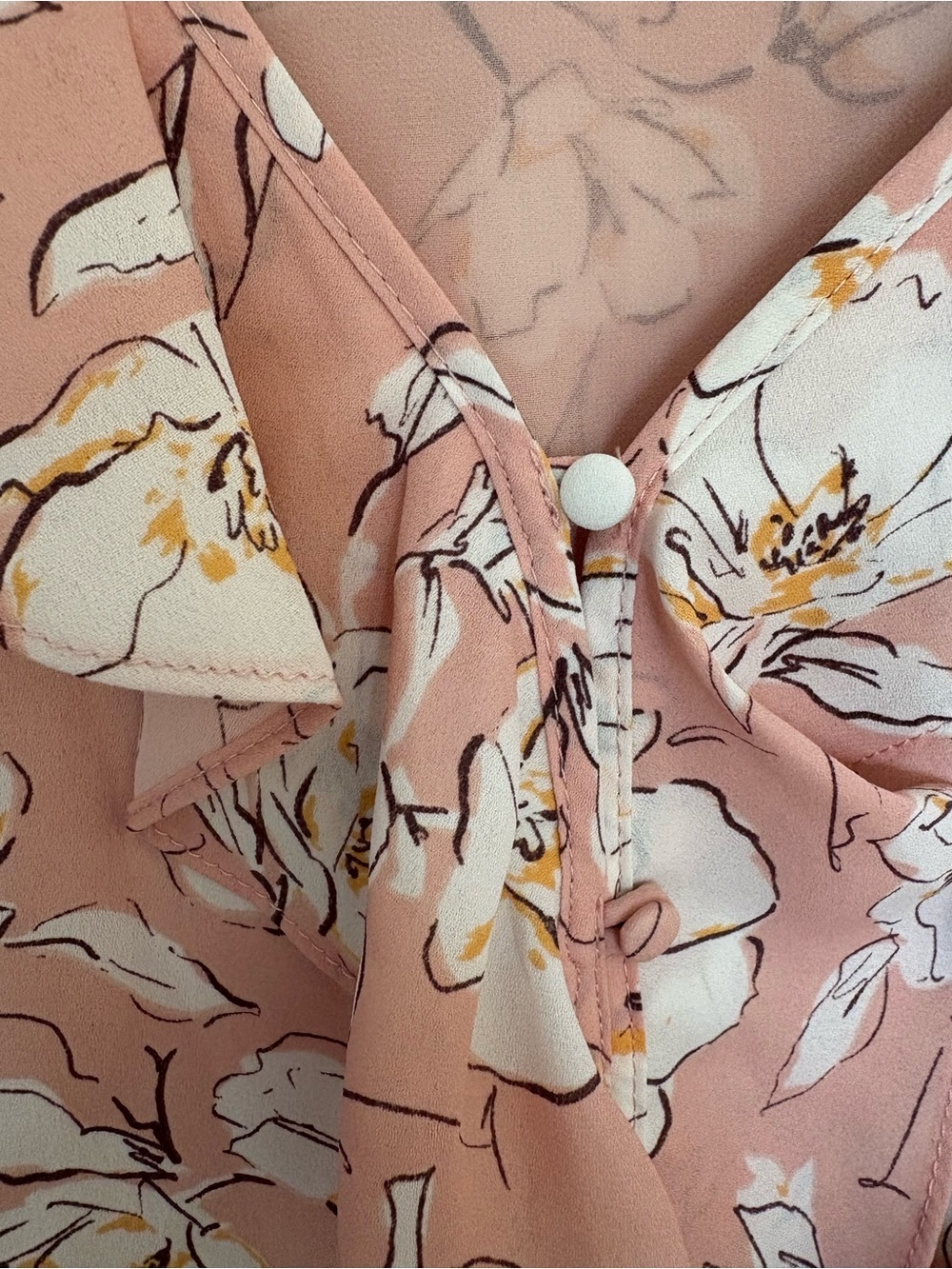 ASTR the label Blush Pink Floral Ruffle Button-Front Blouse - Picture 2 of 7